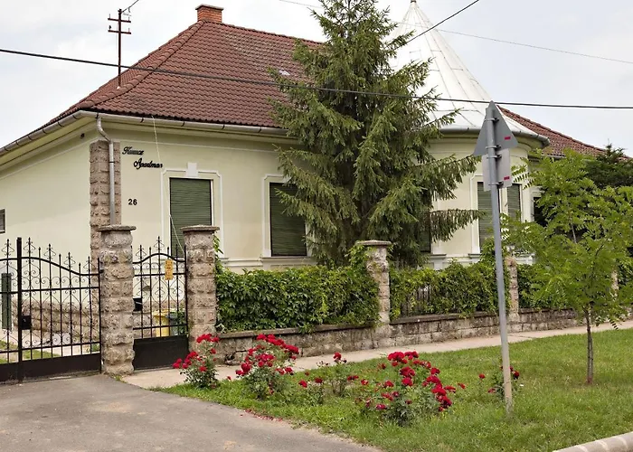 Semesterbostad Kurucz